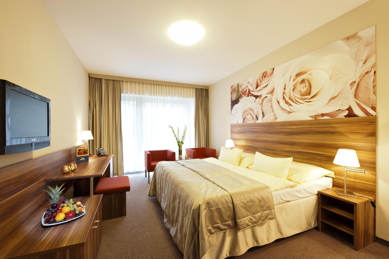Hotel Velka Fatra Turčianske Teplice Dış mekan fotoğraf